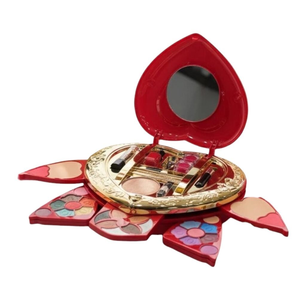 Luxurious Heart Shaped Makeup